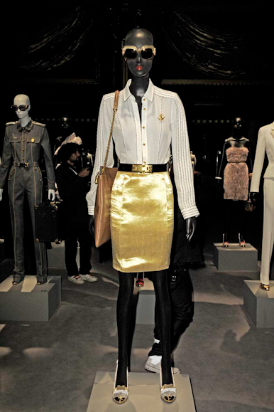 desfile-loewe-parisverao2009rtw-102