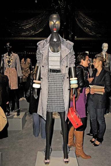 desfile-loewe-parisverao2009rtw-107