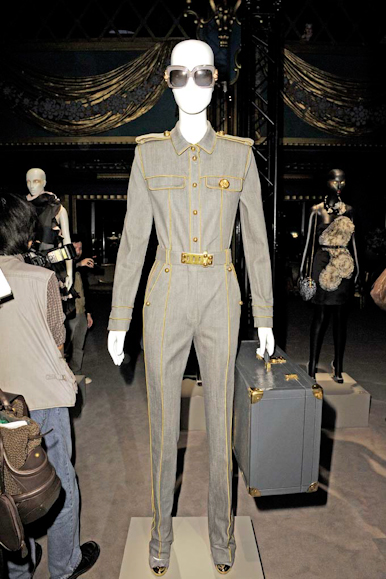 desfile-loewe-parisverao2009rtw-117