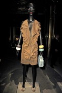desfile-loewe-parisverao2009rtw-124