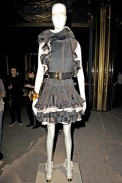 desfile-loewe-parisverao2009rtw-128