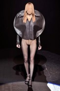 desfile-mmargiela-parisverao2009rtw-110