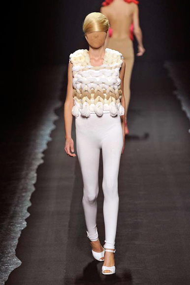 desfile-mmargiela-parisverao2009rtw-117