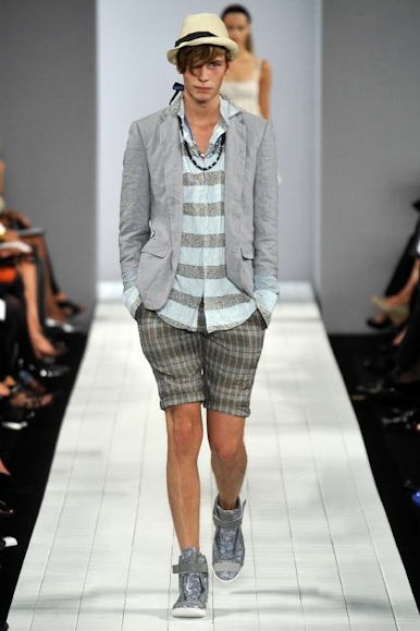 desfile-marcbymarc-nyverao2009rtw-105
