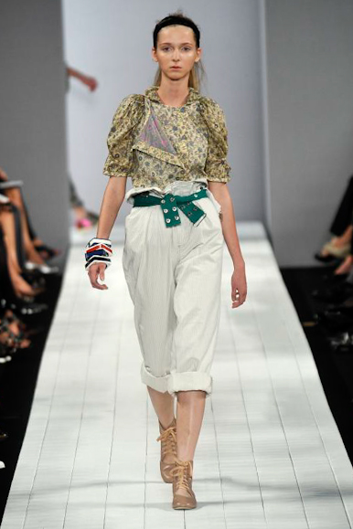 desfile-marcbymarc-nyverao2009rtw-109