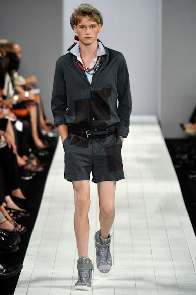 desfile-marcbymarc-nyverao2009rtw-113