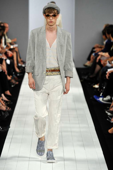 desfile-marcbymarc-nyverao2009rtw-115
