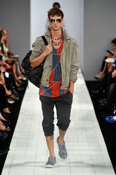 desfile-marcbymarc-nyverao2009rtw-127