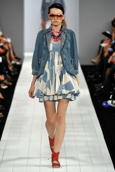 desfile-marcbymarc-nyverao2009rtw-130