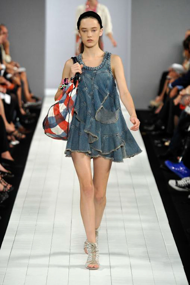 desfile-marcbymarc-nyverao2009rtw-133