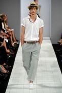 desfile-marcbymarc-nyverao2009rtw-137