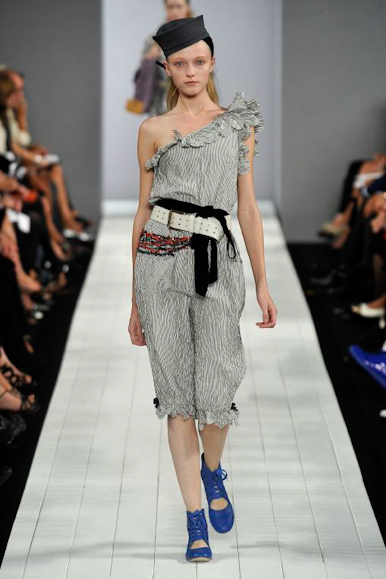 desfile-marcbymarc-nyverao2009rtw-138