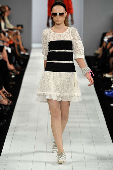 desfile-marcbymarc-nyverao2009rtw-142