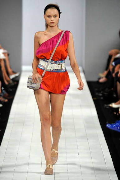 desfile-marcbymarc-nyverao2009rtw-159