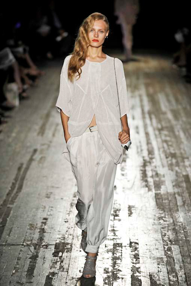 desfile-proenza-nyverao2009rtw-120