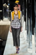desfile-marcjacobs-parisverao2011rtw-102