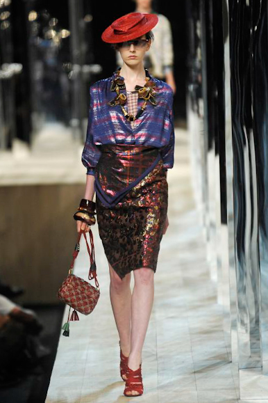 desfile-marcjacobs-parisverao2011rtw-110