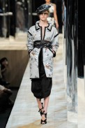 desfile-marcjacobs-parisverao2011rtw-114