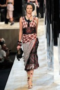 desfile-marcjacobs-parisverao2011rtw-125