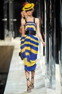 desfile-marcjacobs-parisverao2011rtw-131