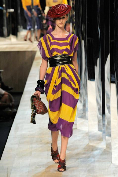 desfile-marcjacobs-parisverao2011rtw-132