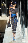 desfile-marcjacobs-parisverao2011rtw-136