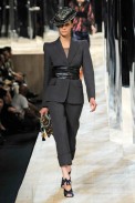 desfile-marcjacobs-parisverao2011rtw-140
