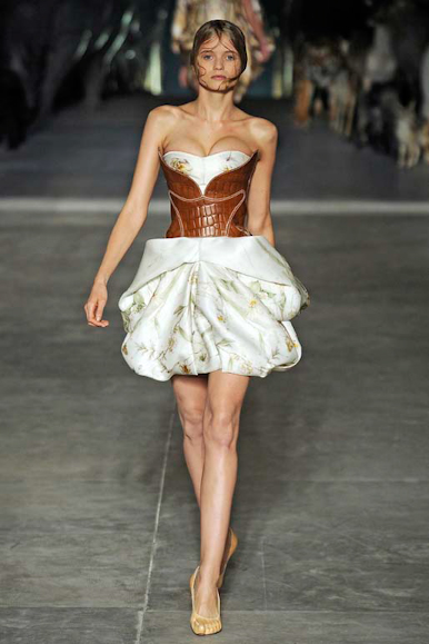 desfile-amcqueen-parisveraortw2009-107