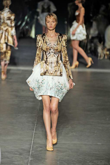 desfile-amcqueen-parisveraortw2009-109