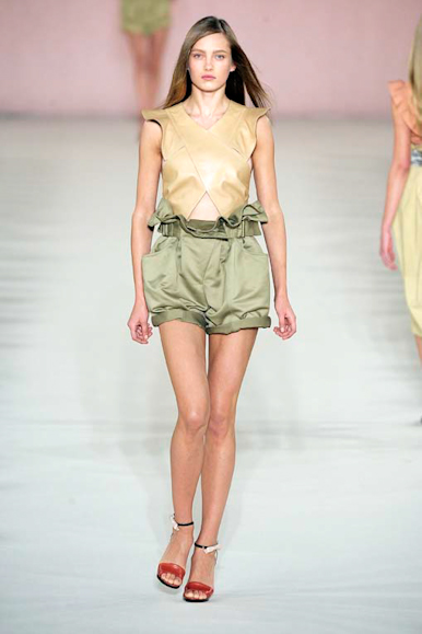 desfile-chloe-parisveraortw2009-117