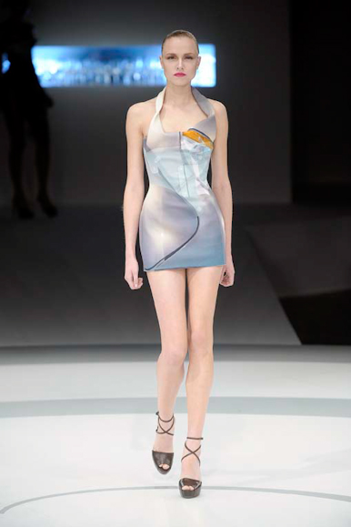desfile-hchalayan-parisveraortw2009-101