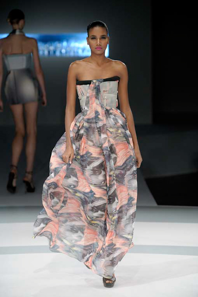 desfile-hchalayan-parisveraortw2009-104
