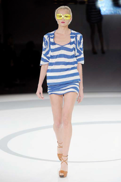 desfile-hchalayan-parisveraortw2009-107