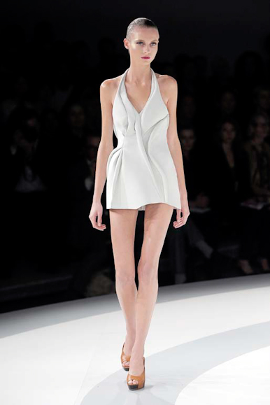 desfile-hchalayan-parisveraortw2009-111