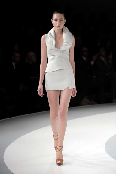 desfile-hchalayan-parisveraortw2009-113