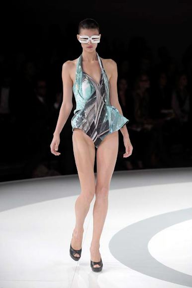 desfile-hchalayan-parisveraortw2009-115