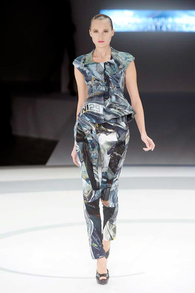 desfile-hchalayan-parisveraortw2009-122
