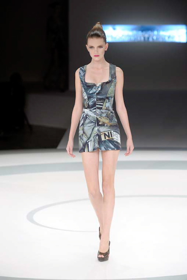 desfile-hchalayan-parisveraortw2009-125