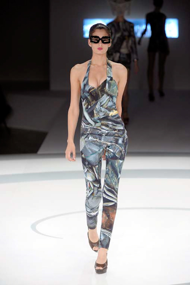 desfile-hchalayan-parisveraortw2009-126