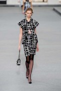 desfile-chanel-parisverao2009rtw-101