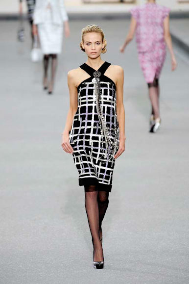 desfile-chanel-parisverao2009rtw-102