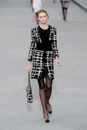 desfile-chanel-parisverao2009rtw-104