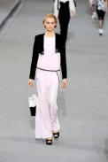 desfile-chanel-parisverao2009rtw-153