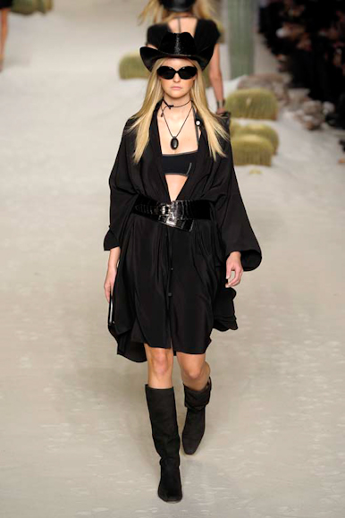 desfile-hermes-parisverao2009rtw-122