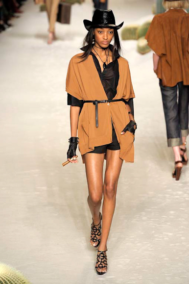 desfile-hermes-parisverao2009rtw-131