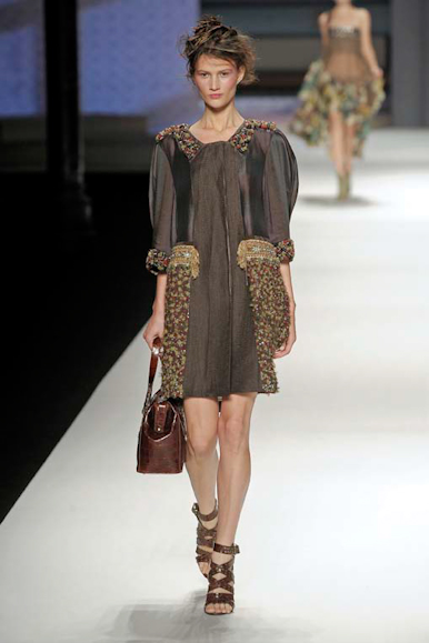 desfile-kenzo-parisverao2009rtw-114