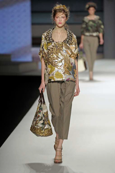 desfile-kenzo-parisverao2009rtw-117