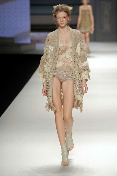 desfile-kenzo-parisverao2009rtw-122