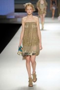desfile-kenzo-parisverao2009rtw-123