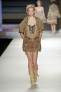 desfile-kenzo-parisverao2009rtw-124